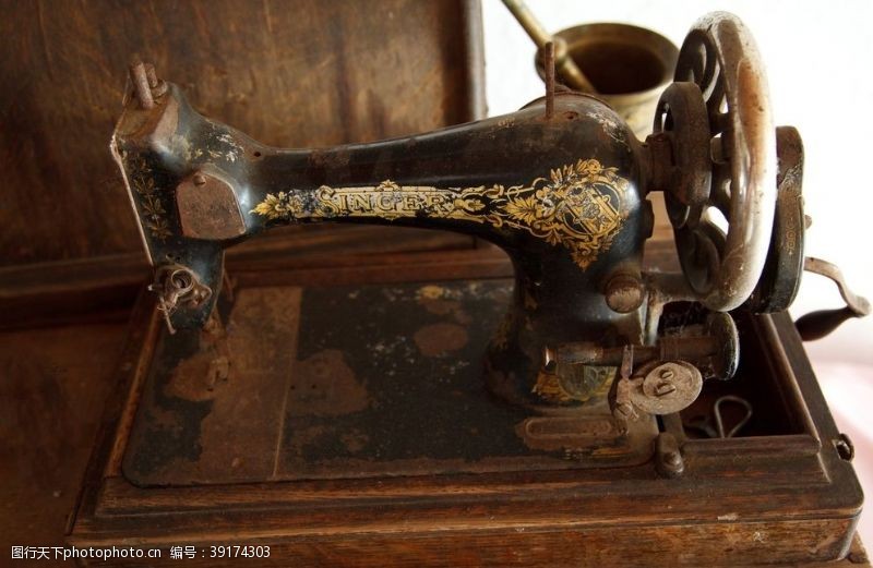 刀线老式缝纫机图片