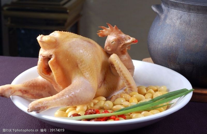 滋补汤类热白果炖鸡图片