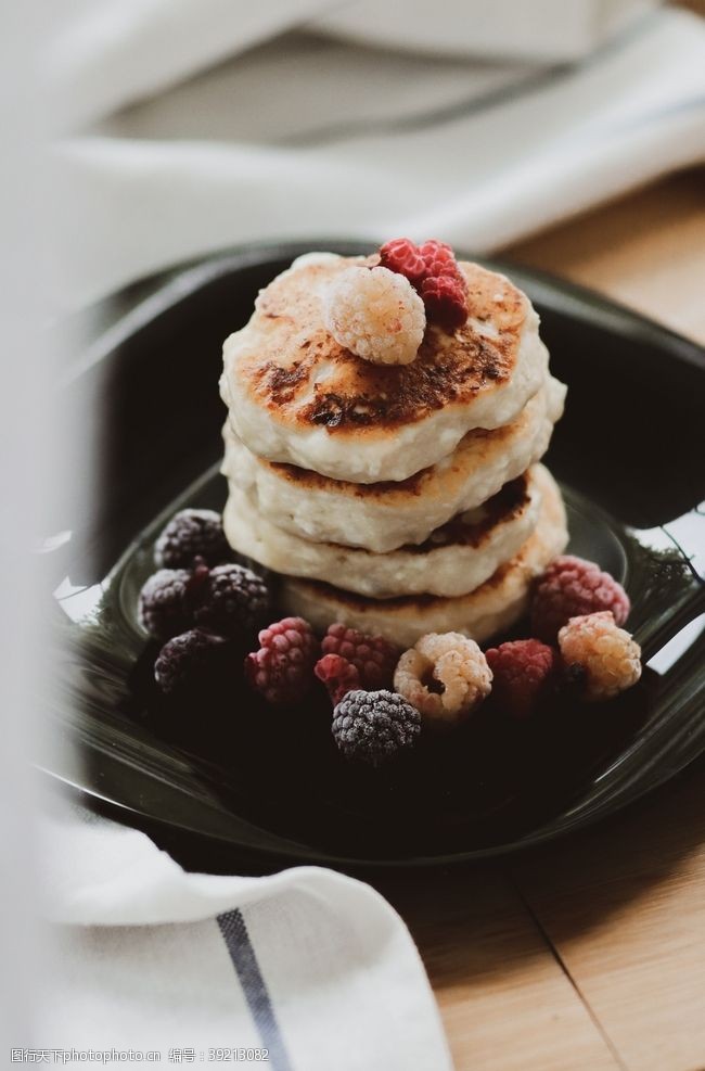 水果冰淇淋冰淇淋美食图片