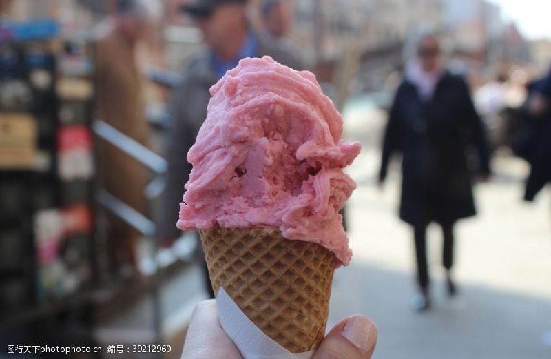 冰糖心冰淇淋美食图片