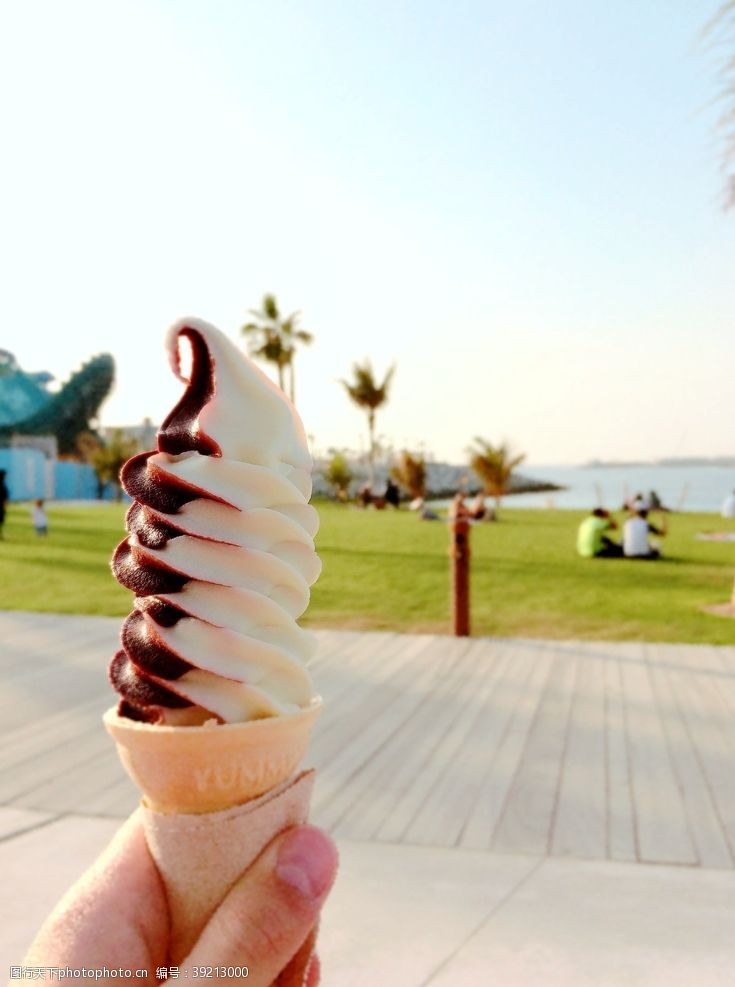 冰淇淋图片冰淇淋美食图片