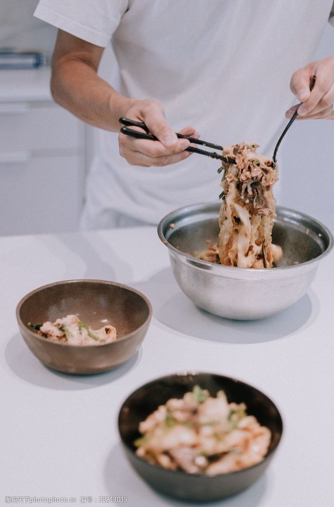 樱桃特写冰淇淋美食图片