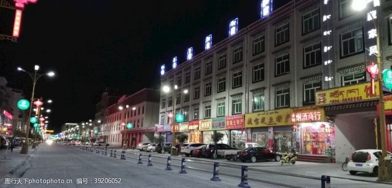 城市街道建筑灯光夜景图片