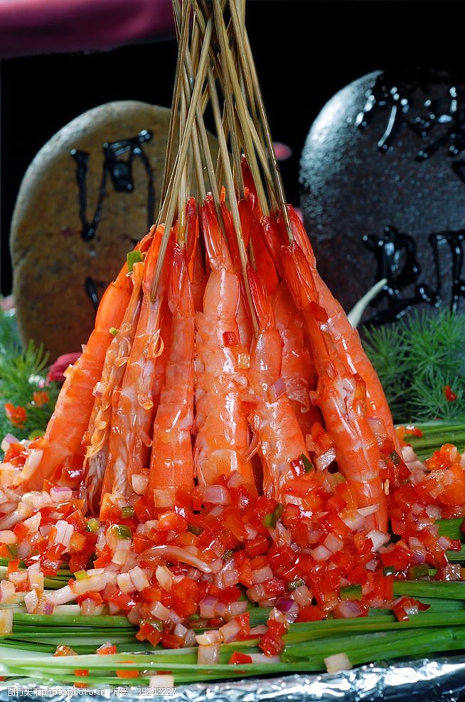 饮食文化河滩烤虾图片