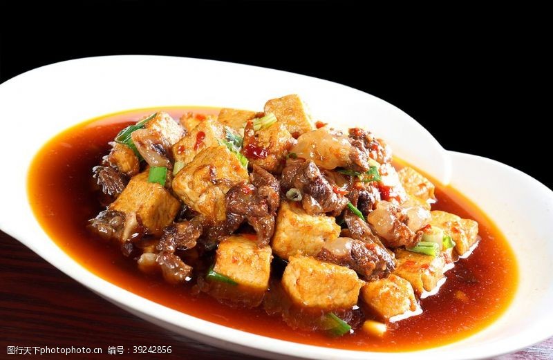美食文化老豆腐烧牛肉图片