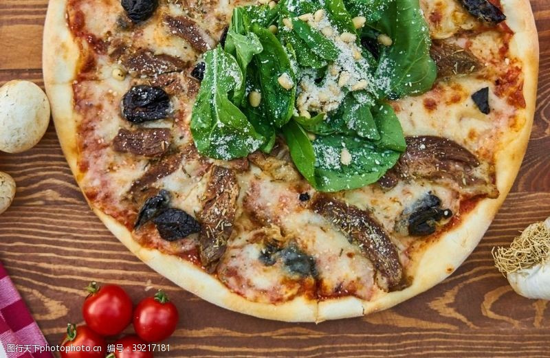 绿色食品底色披萨图片