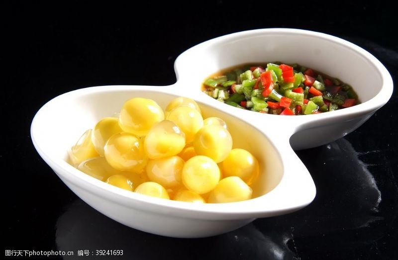 餐饮文化烧椒鹌鹑皮蛋图片