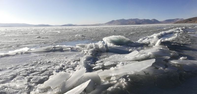 冬日湖冰高山湖泊冰川风景图片