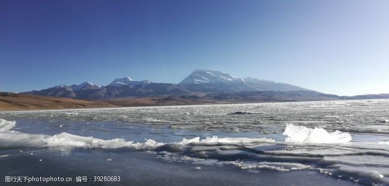 冬日湖冰雪山冰川湖泊风景图片