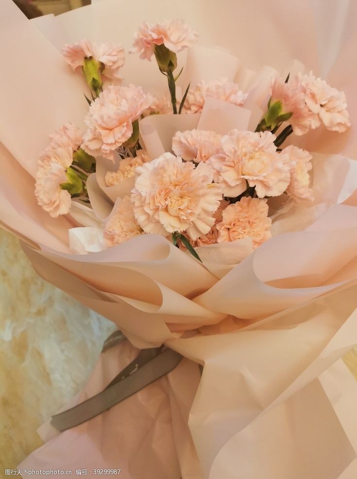 花束装饰康乃馨花束图片