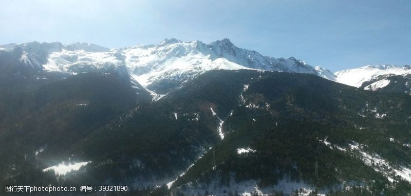 香格里拉雪山风景图片
