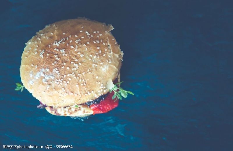 广告推广汉堡图片