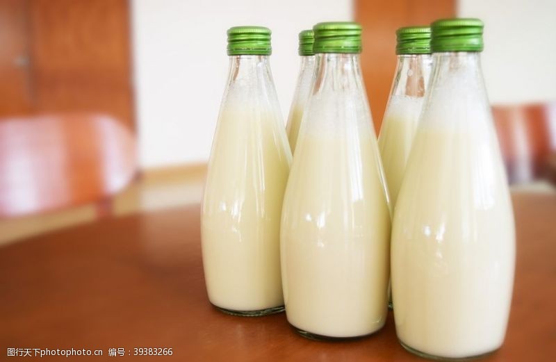 牛奶招商展架牛奶图片