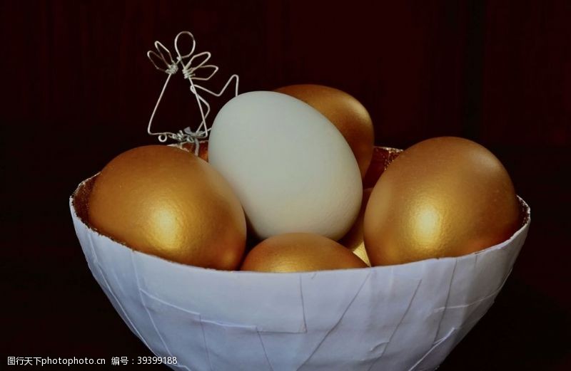 金色炫丽背景彩蛋图片