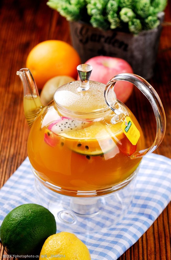 鲜榨柠檬汁澜岸荟水果茶图片