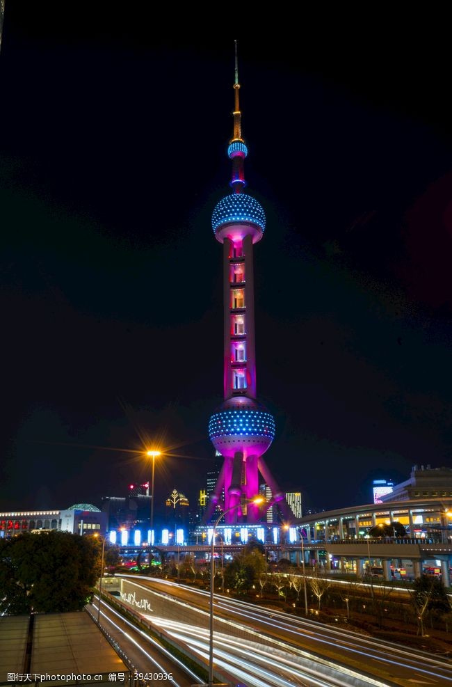 上海地标上海陆家嘴东方明珠夜景摄影图片