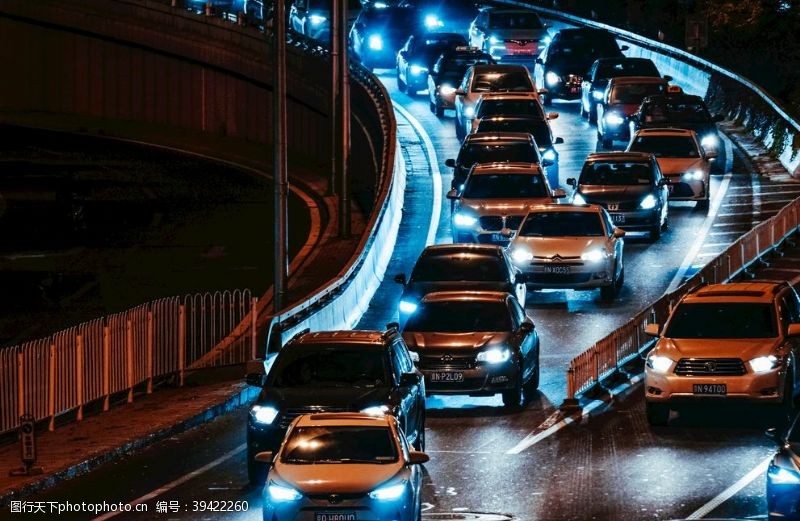 阑珊晚高峰时拥堵的北京二环路图片