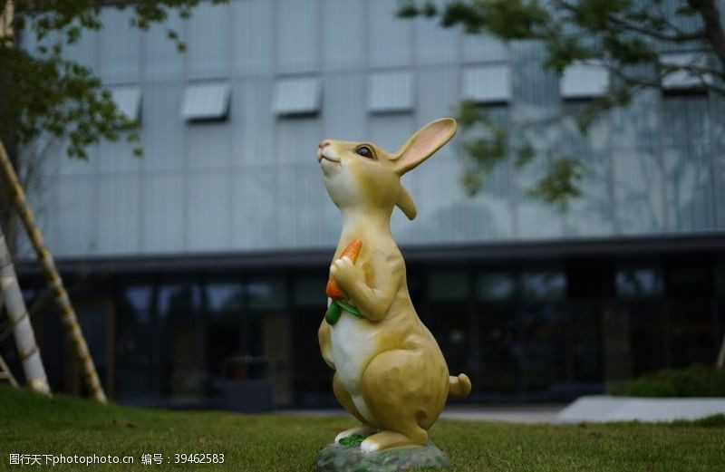 花草模型卡通兔子雕塑摆件模型图片