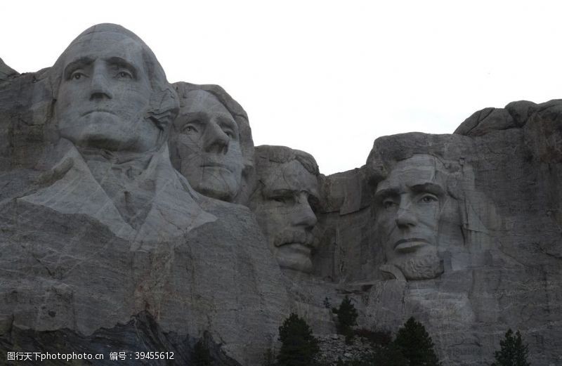 华盛顿总统雕像图片