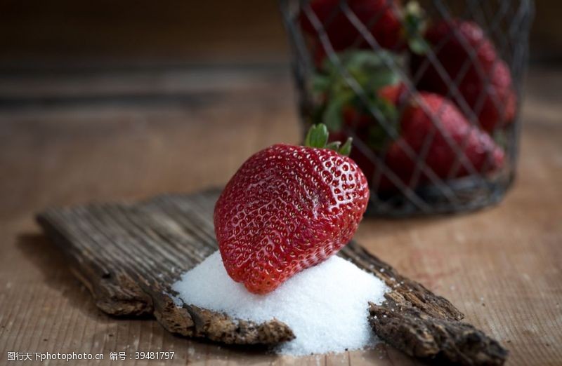 糖水店草莓图片