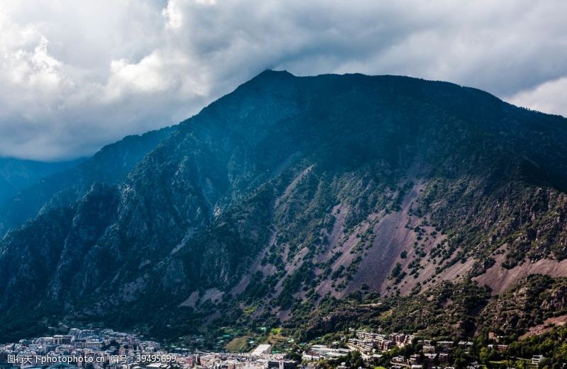 登喜路山图片