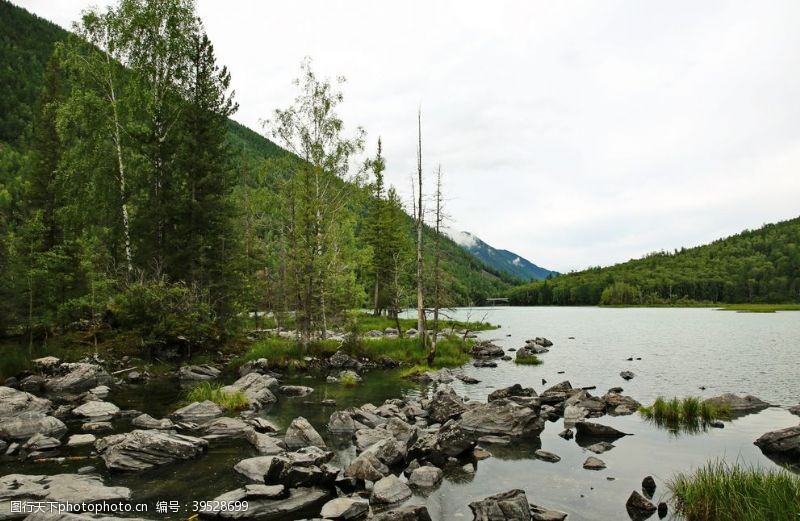 农村旅游月亮湾风景图片