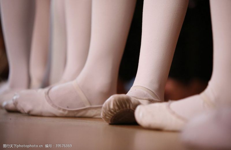 秋装摄影芭蕾舞鞋图片