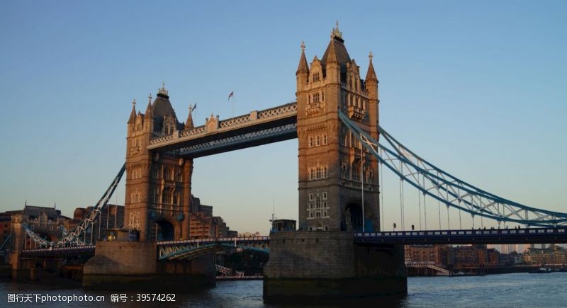 泰晤士河英国伦敦塔桥图片