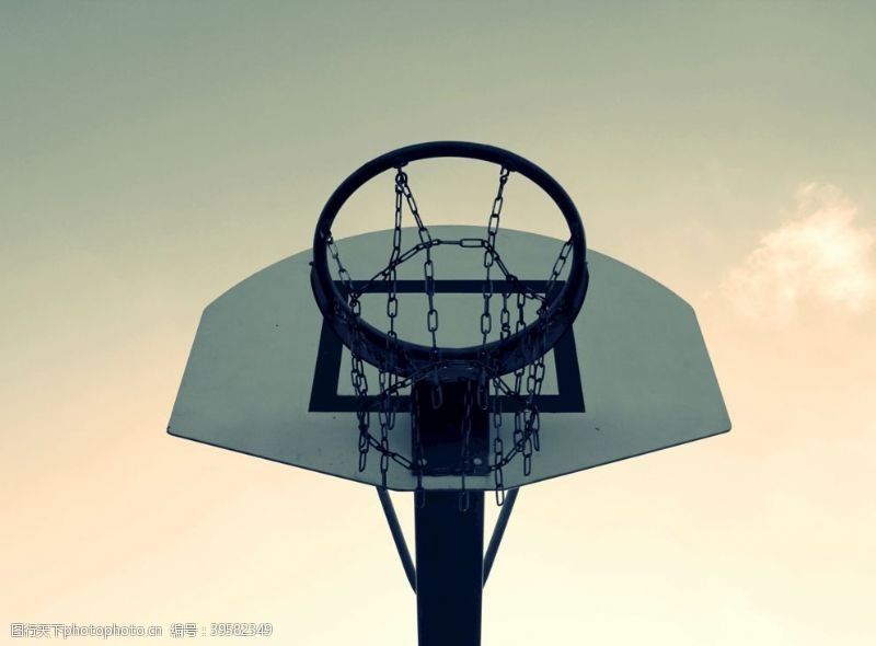体育用品篮球框图片