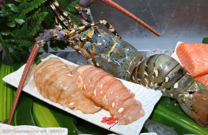 餐厅小龙虾海鲜自助餐图片