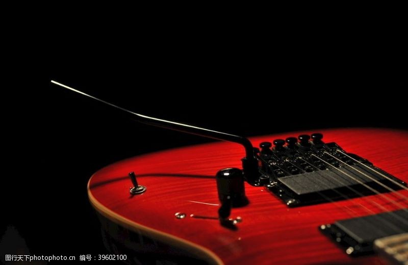 黑岩红色电动吉他图片