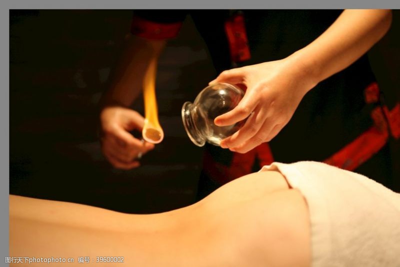 中医药文化火罐疗法图片