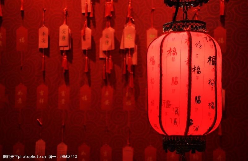 春节祝福中国红灯笼图片