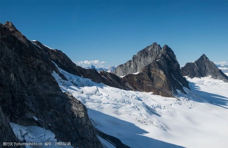 瑞士雪山图片