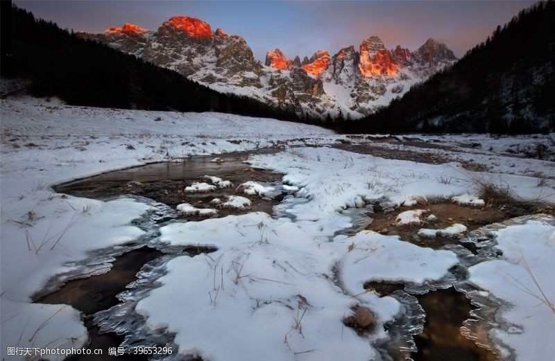 瑞士雪山图片