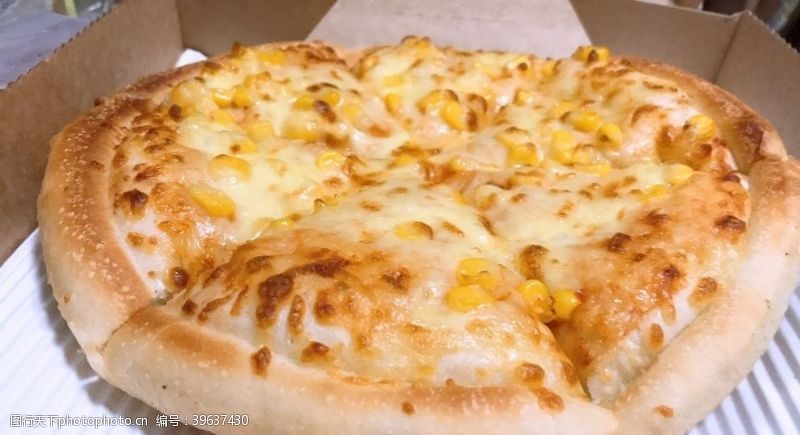 金黄玉米玉米芝士披萨图片