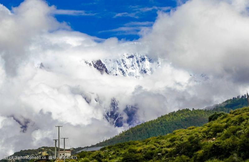 西南地区南迦巴瓦峰图片