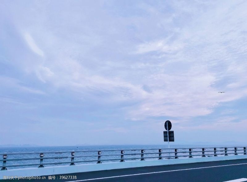 天空摄影青岛跨海大桥图片