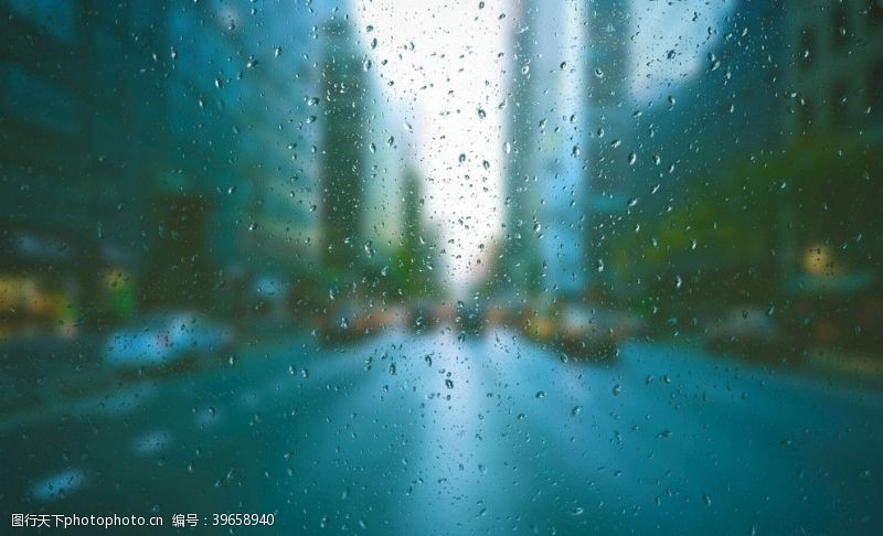 雨天窗外秋雨图片