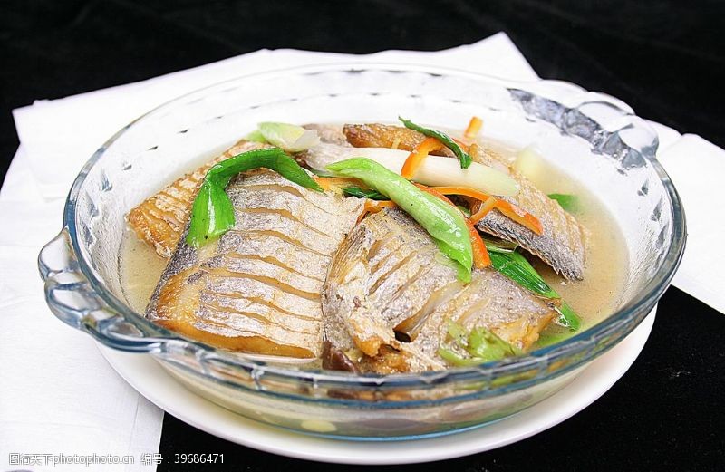 咸鱼家常菜半煎煮咸带鱼图片