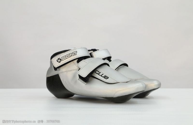 品牌运动鞋轮滑鞋图片