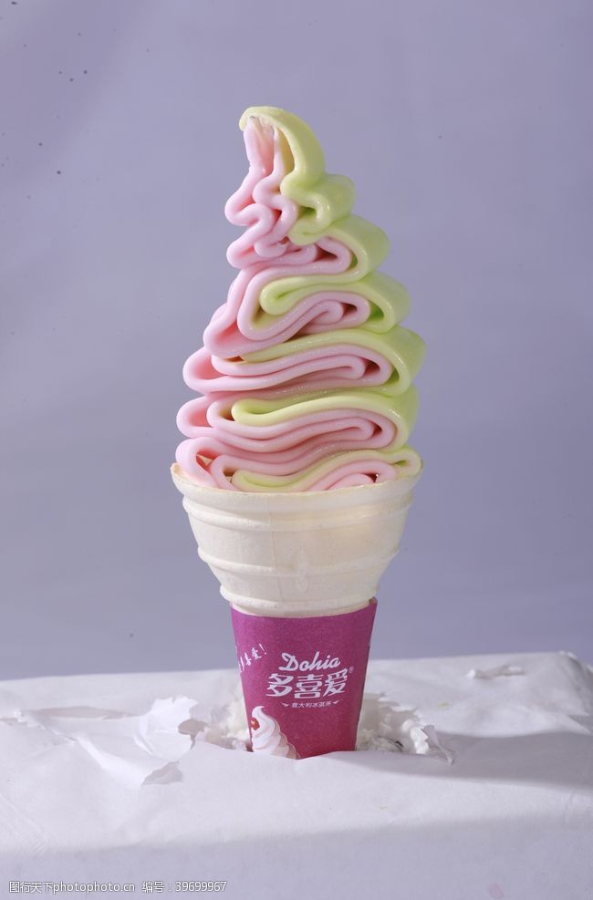 夏日冰饮冰淇淋图片
