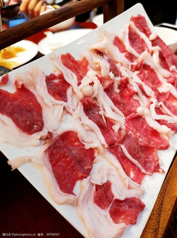 涮羊肉卷涮火锅新鲜羊肉图片