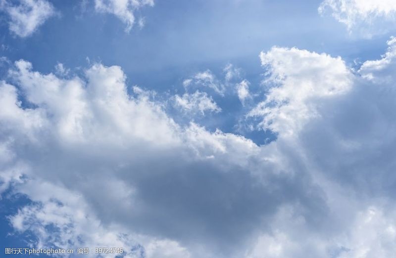 栏杆天空图片