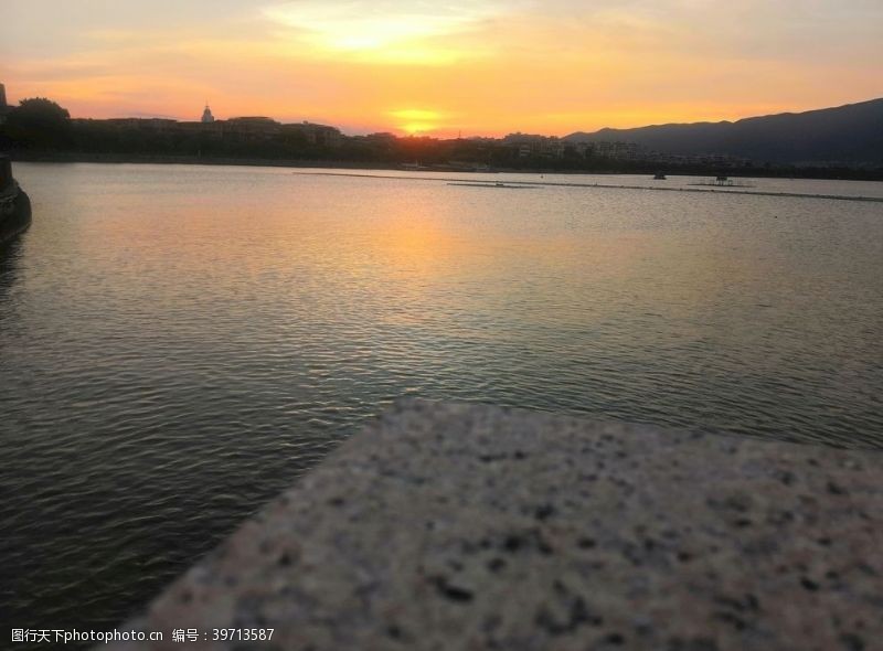 七星湖夕阳西下图片