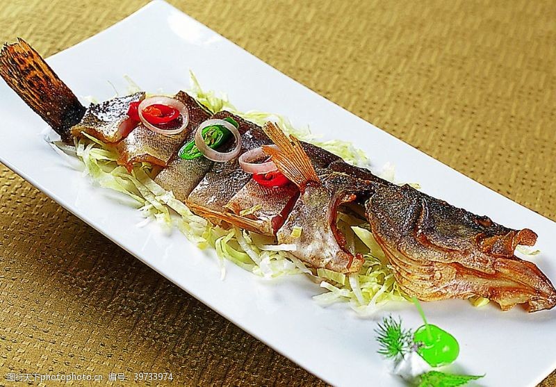 豫菜香煎水咸鱼图片