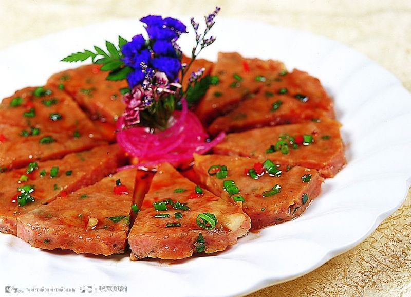 豫菜咸鱼马蹄剁肉饼图片
