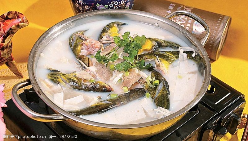 新疆菜淮扬菜豆腐黄骨鱼图片