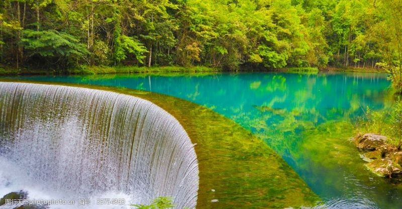 山沟瀑布照片图片