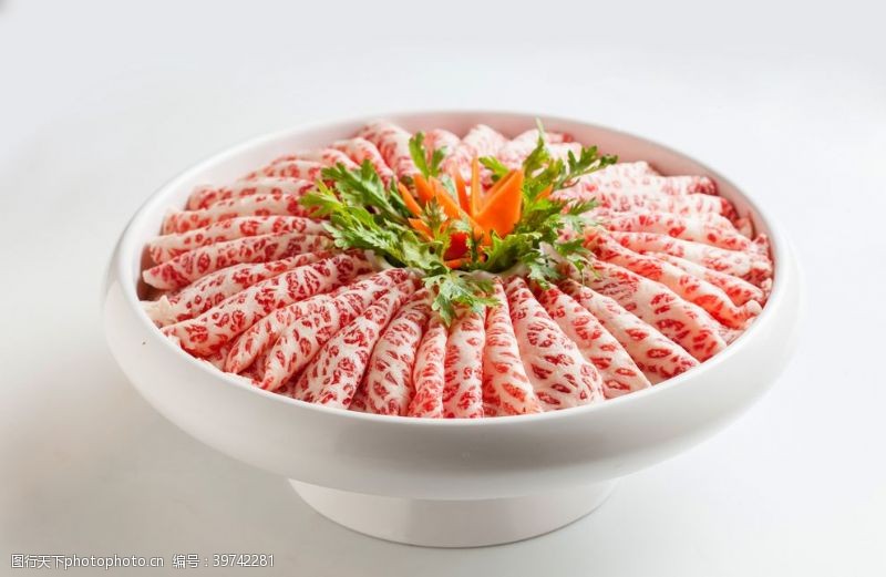 火锅涮羊肉新鲜牛肉卷图片